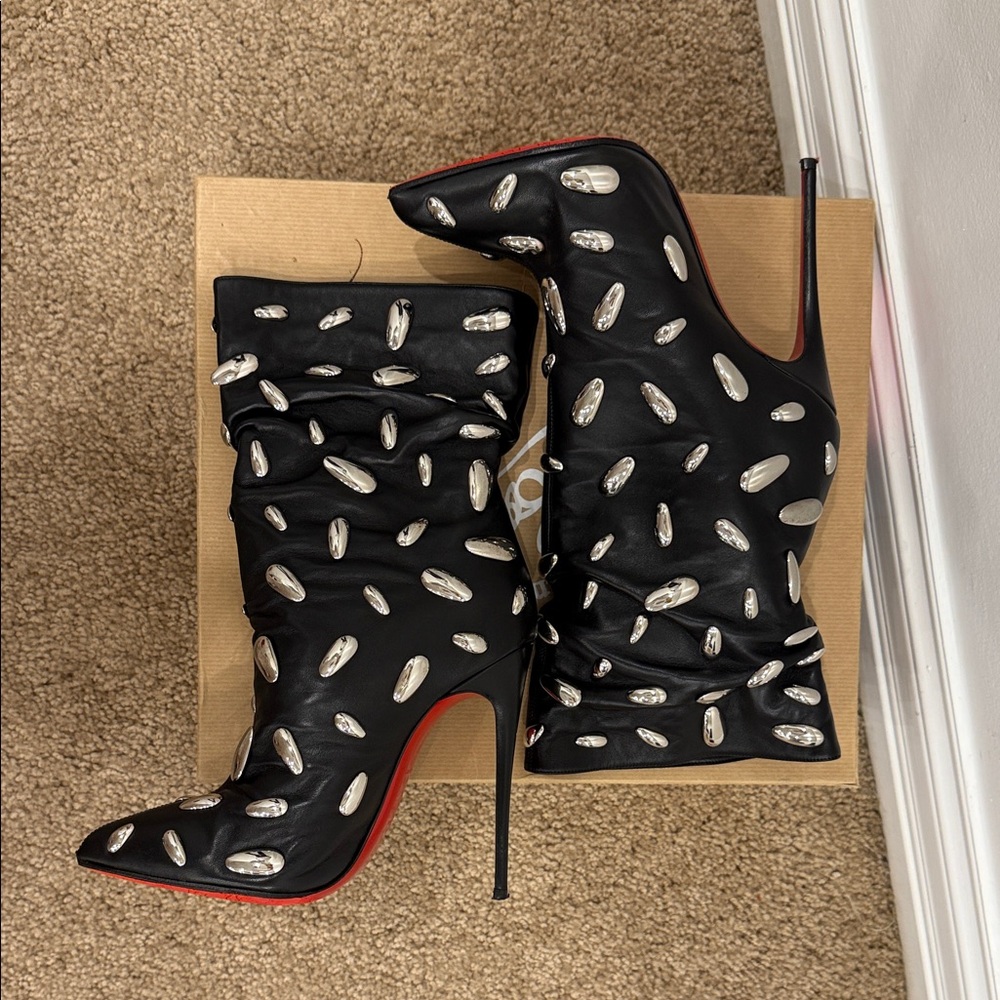Christian Louboutin Nail Stud Boots 37 Rare Limited Edition Black Leather 💋 - Picture 5 of 12